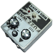 Lataa kuva Galleria-katseluun, Death By Audio Fuzz War
